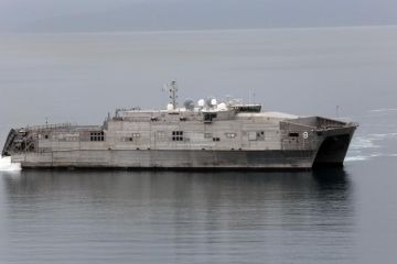 Корабль США появился в Черном море