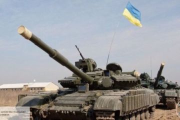 ВСУ разместили танки в жилых районах Донбасса и заминировали подступы к Донецку