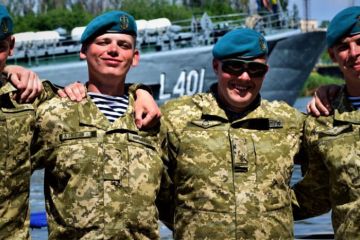 Морские пехотинцы ВСУ расстреляли друг друга из-за ревности к волонтёру