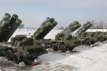 Зенитный ракетный полк С-400 заступил на дежурство на Новой Земле