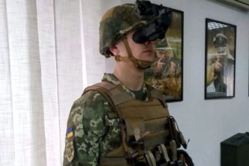 Хищения военной помощи США: монокуляры AN/PVS-14 продаются за полцены