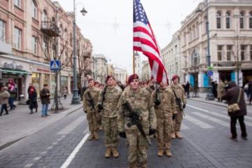 В Литву прибывает 500 военнослужащих из США. Они разместятся на границе с Беларусью