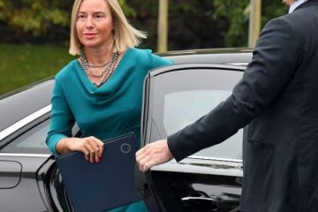 «Визы в обмен на уступки». Что принесет визит Могерини в Минск