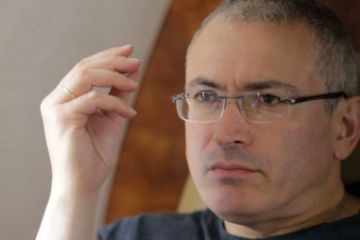 Ходорковский хочет перекроить Россию на британский манер и надеть корону монарха