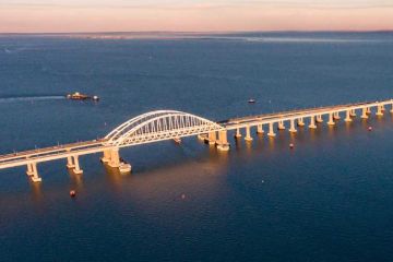 "Респект за правду": украинцы признали Крымский мост