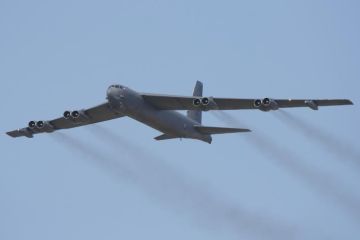 США уничтожат Калининград с помощью В-52