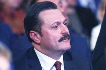 Украинский депутат Андрей Деркач добивает Байдена и помогает Трампу стать президентом во второй раз?