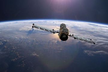 ВВС США заявили о неизвестных объектах в космосе после сближения российских спутников