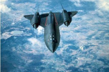 Советские МиГи пощипали Blackbird