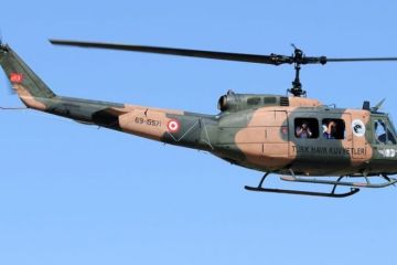 Курды из бандформирований заявили, что сбили вертолет ВВС Турции на территории Сирии