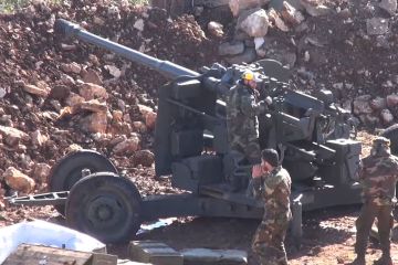 Обстрел в горах: удар зенитных орудий КС-19 по боевикам сняли на видео