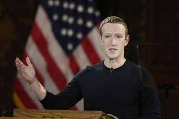 Зачем Facebook пытается напасть на Россию