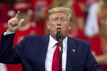 Призвав курдов оккупировать нефтяные поля Сирии, Трамп выдал грабительские планы США