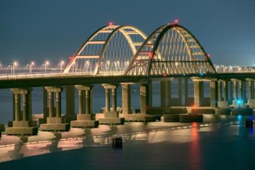 Крымский мост запылал этой ночью