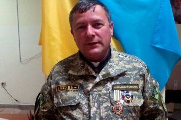 "Любит молодых солдатиков": в ВСУ завёлся нетрадиционный военный капеллан Вася Иванюк