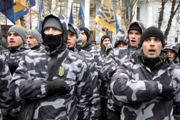 Отряды «Правого сектора» и «Нацкорпуса» выдвигаются на Донбасс