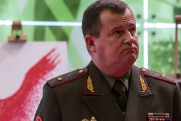 Министр обороны Беларуси рассказал о реакции на американские танки в Литве