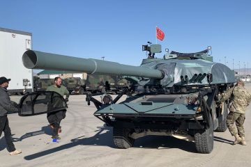 Колесные Т-72: "Хаммеры" загримировали под российские танки в США