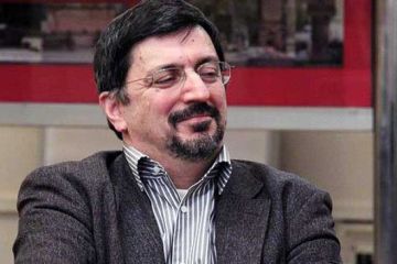 Что делает профессор ВШЭ в "одичавшей стране", где говорят на "убогом" и "клоачном" русском языке?