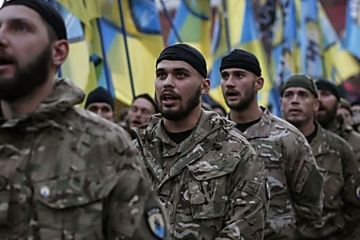 Разбивают полевые лагеря: боевики со всей Украины стекаются на Донбасс