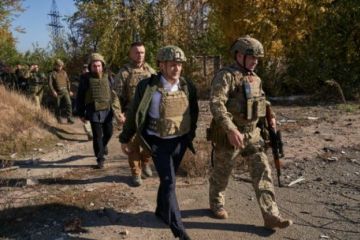 Зависимость Зеленского от националистов делает маловероятным развод войск 4 ноября – эксперты