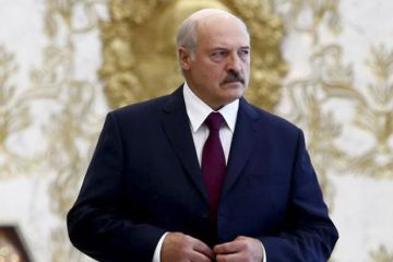 Отрекаясь от прошлого, Лукашенко лишает себя политического будущего