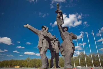 Ответ РФ на осквернение памятника Освободителям станет смертельным для Латвии
