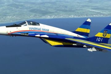 МиГи из Украины улетают по частям: в Одессе разворован склад военной авиации