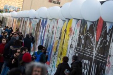 Берлинская стена рухнула по ошибке. Почему Путин не поехал на юбилей ее падения?