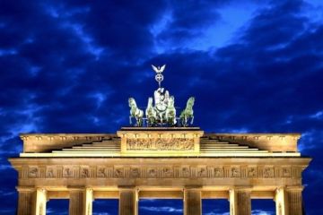 Военное превосходство РФ заставляет Европу отдаляться от США