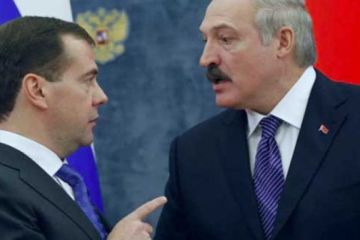 Почему Лукашенко стал оправдываться перед Медведевым. Александр Халдей