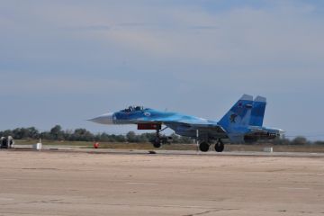 Су-33 начнут полеты с наземного «авианосца» в Крыму