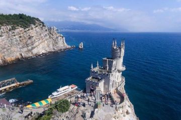 Украинцы переезжают в Россию через Крым