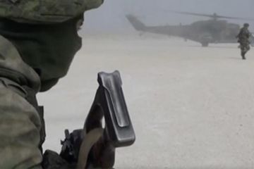 Росийский спецназ занял американскую базу и не дал уничтожить ВПП