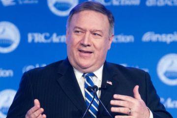 Помпео размыто объяснил разницу между признанием Голан и непризнанием Крыма