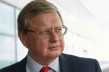 Михаил Делягин: Отказ от долларов — это отказ от фанерной двери в пользу стальной