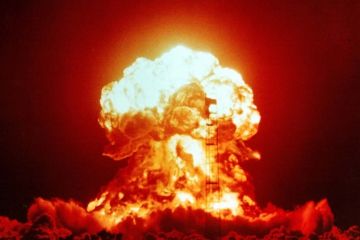 Политолог объяснил, почему Париж и Лондон отклонили предложение РФ по ядерному вооружению