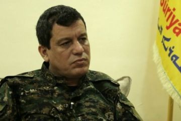 Глава курдских боевиков в Сирии обменял мечту своего народа на часы и виллы в США