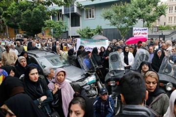 Иран окутал дым беспорядков из-за упавшего персидского тумана