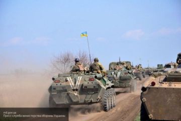 Киев стягивает на фронт в Донбассе наступательную технику и солдат ВСУ
