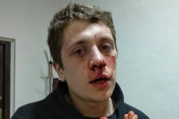 В Днепропетровске неизвестные жестоко избили проукраинских активистов