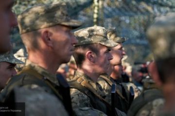 ВСУ и националисты устроили грызню из-за разведения сил в Донбассе