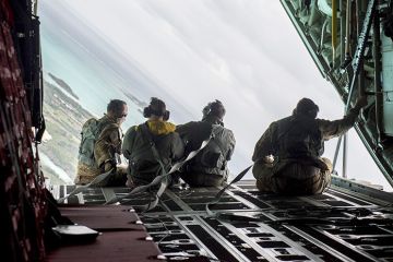 В Японии законодательно ударили по американскому военному присутствию