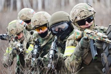 В России создали экспериментальный взвод "универсальных офицеров"