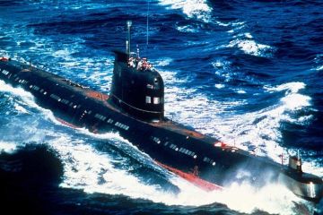 Погибнем но американцами: капитан советской подлодки принял отчаянное решение