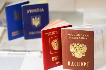 Украинские паспорта для крымчан: Киев ведет свой подсчет «бежавших от русской оккупации»