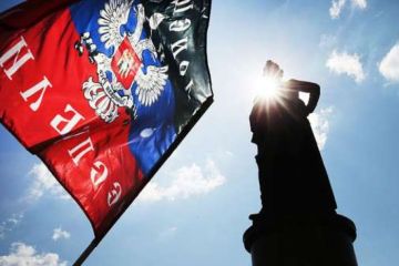 Донецкая республика вернула себе Славянск и Мариуполь