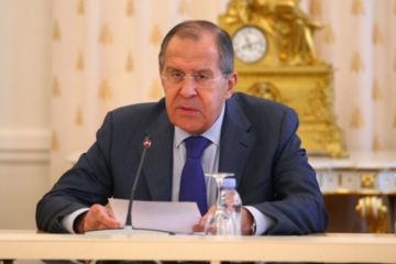 Украина "принципом Майдана" отрицает улучшение диалога с Россией
