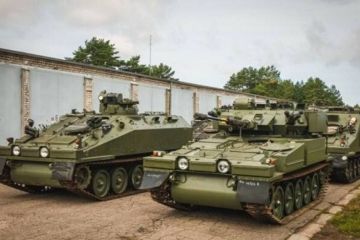«Оккупанты» нервно курят: Латвия закупила металлолом вместо боеспособного вооружения