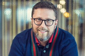 Российскому МИДу нужно брать пример с украинского блогера Анатолия Шария